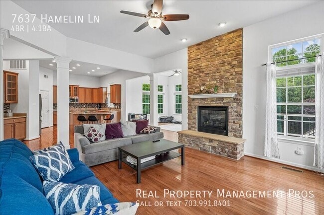 Building Photo - 7637 Hamelin Ln