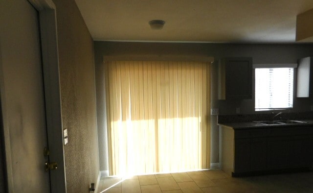 Building Photo - 5235 Golden Ln