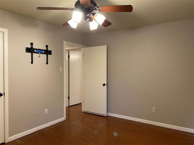 Building Photo - 2026 River Oaks Cir