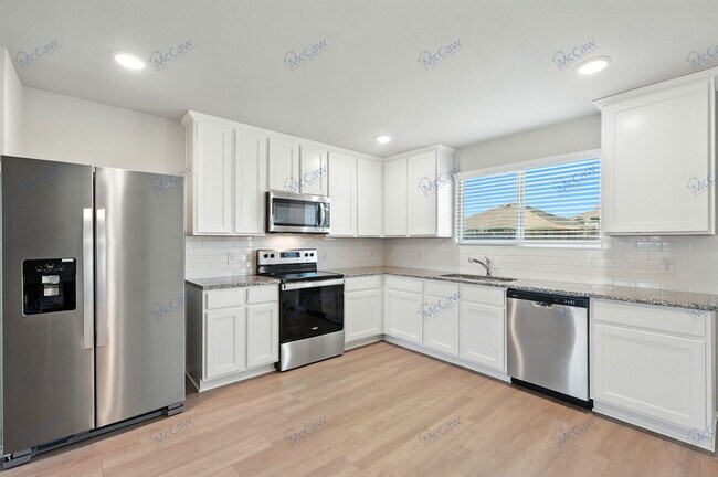 Building Photo - 6305 Port Ct