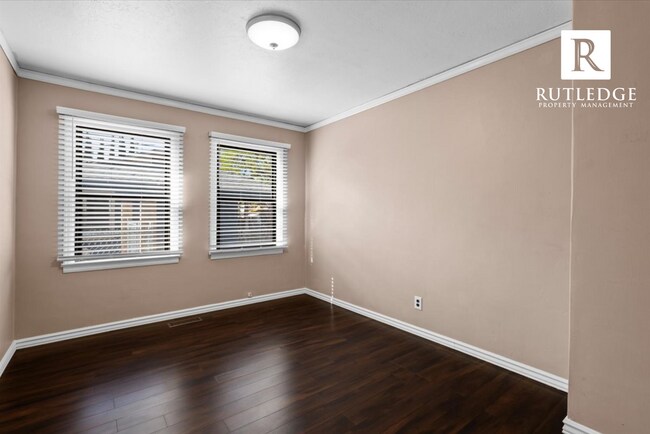 Building Photo - $500 OFF !!!   MOVE - IN SPECIAL!!!  2 Bed / 1 Bath Home with Large Deck