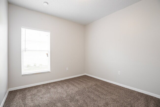 Building Photo - 1009 Dudley Dr