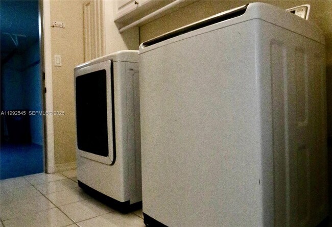 Building Photo - 2686 Palmer Pl