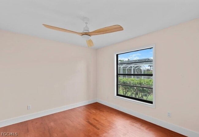 Building Photo - 2230 SE 5th Pl