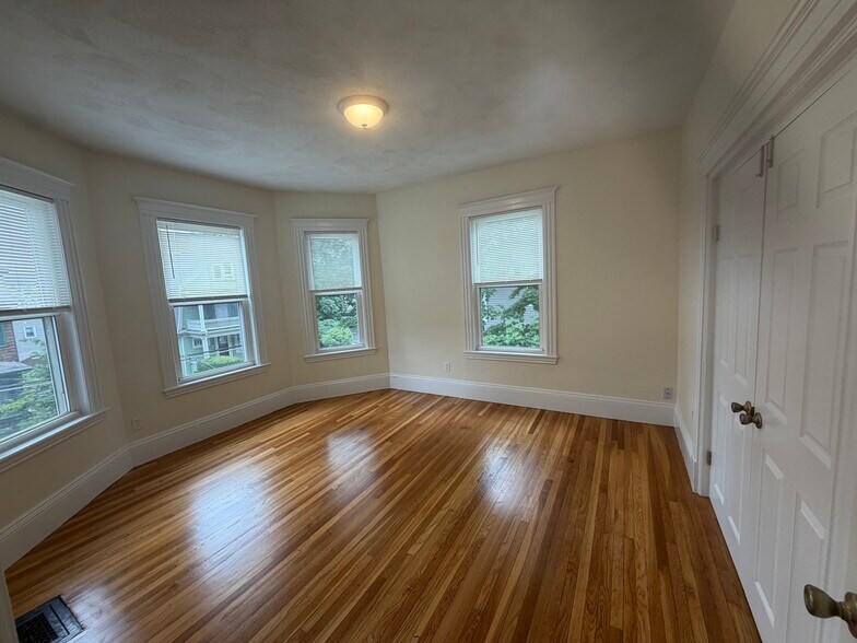 Bedroom 2 - 4 Usher Rd