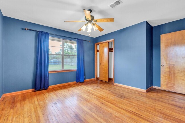 Building Photo - 1803 Sea Queen Ct