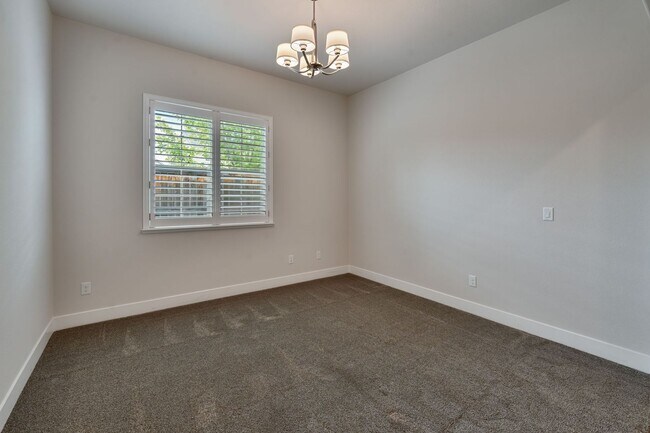 Building Photo - Beautiful Lincoln Home with Solar, 3-Car Garage & Trailer Parking!