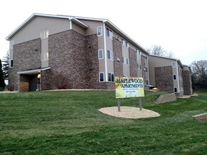Building Photo - Maplewood Apartments