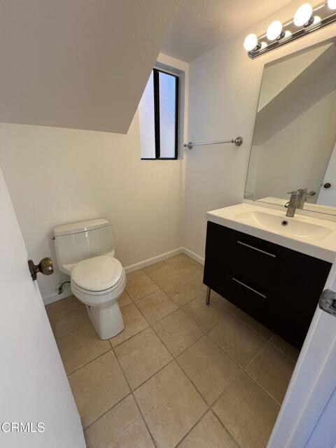 Building Photo - 835 Sandberg Ln