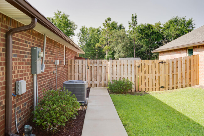 Building Photo - 4723 Chanson Crossing