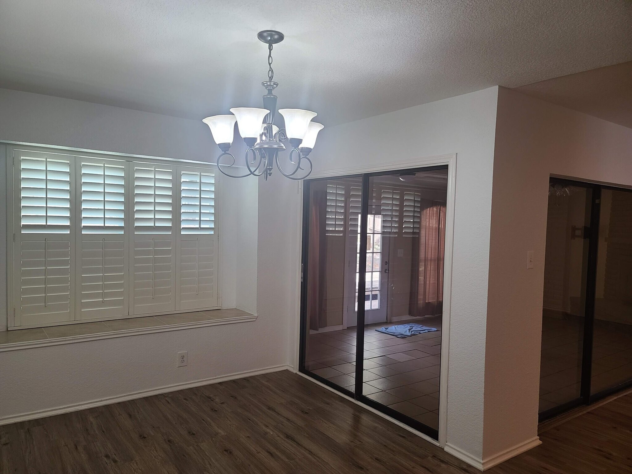 Building Photo - 4810 Cherry Tree Dr