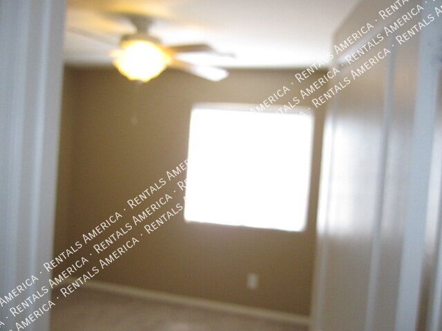 Building Photo - 12047 W Dos Rios Dr