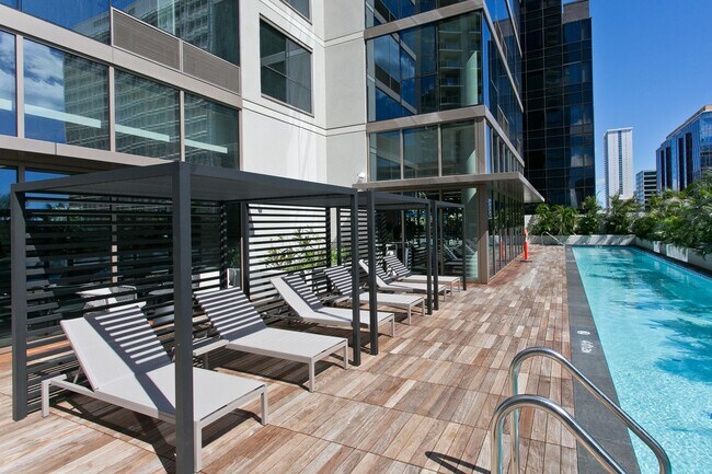 Building Photo - 1388 Kapiolani Blvd