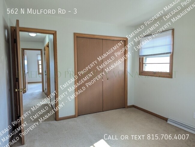 Building Photo - 562 N Mulford Rd