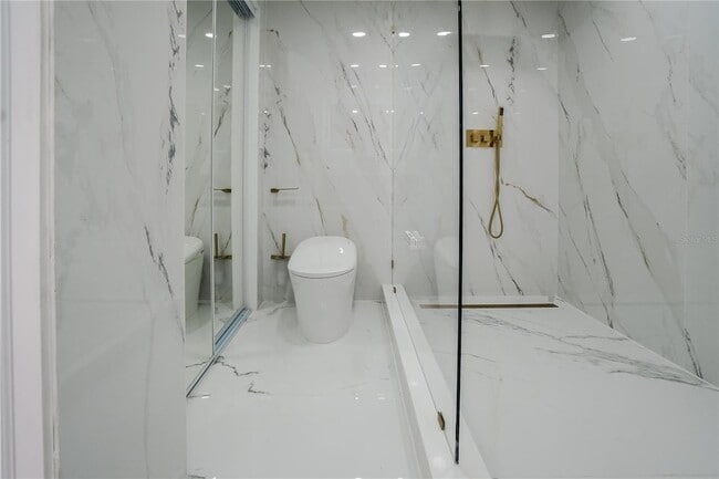 Building Photo - 6821 Marius Rd