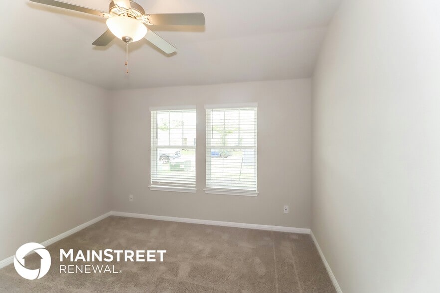 Building Photo - 318 Durango Downs Dr