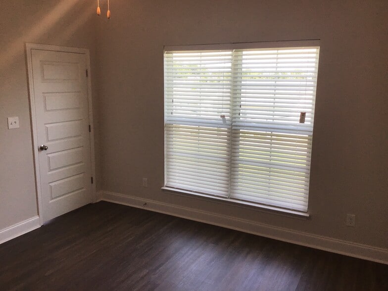 Building Photo - 5057 Mountain Springs Rd