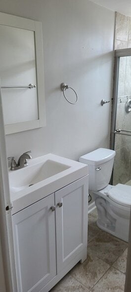 Building Photo - 1500 W Touhy Ave