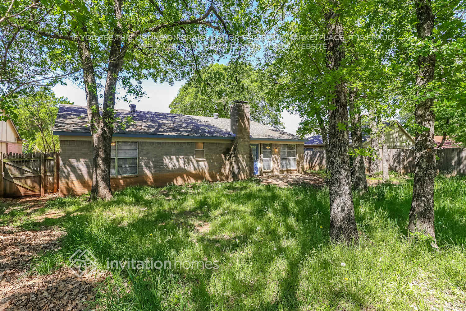 Building Photo - 4719 Crest Dr