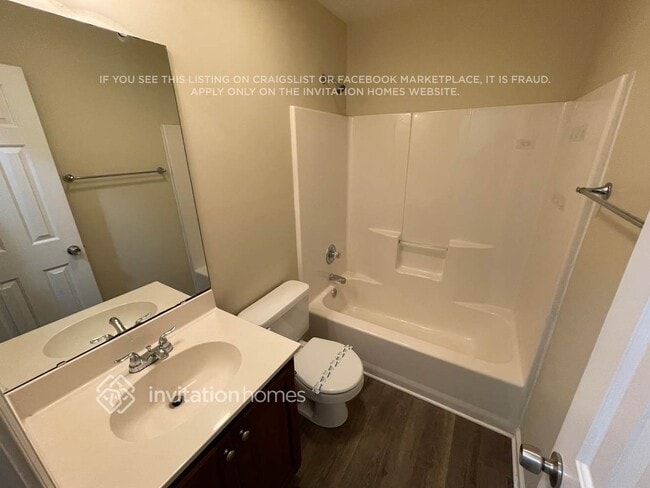 Building Photo - 17400 Cambridge Grove Dr