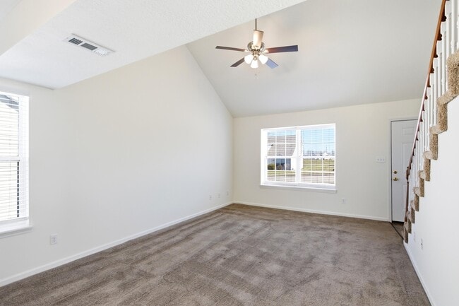 Building Photo - 3509 La Mesa Dr