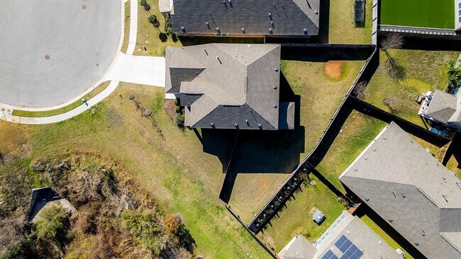 Building Photo - 400 Mante Ct