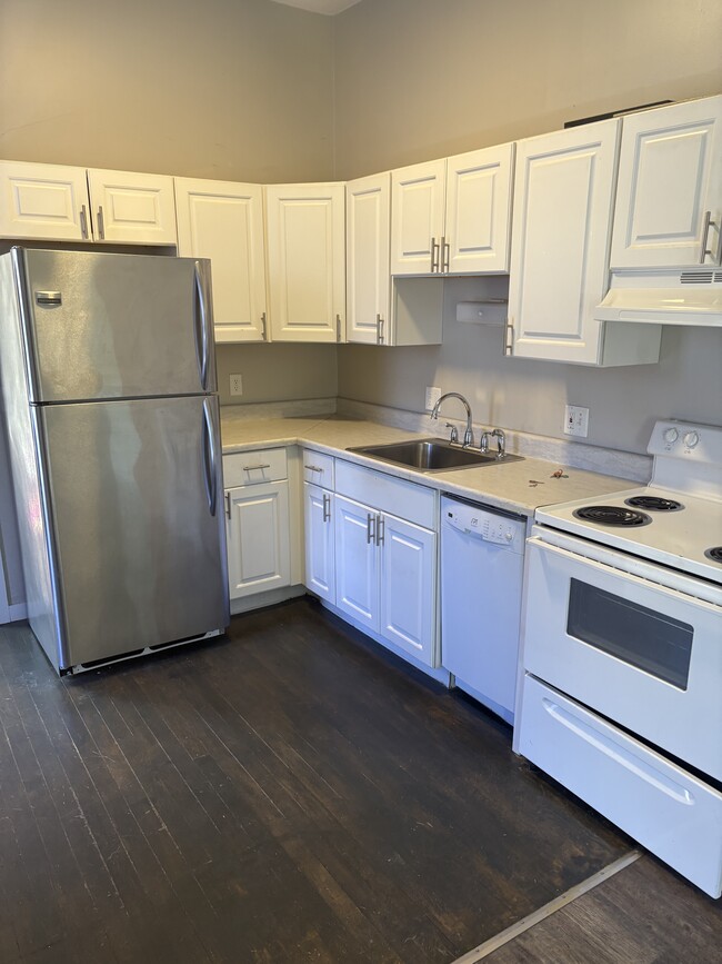 Building Photo - EHDG Development Properties, Inc.