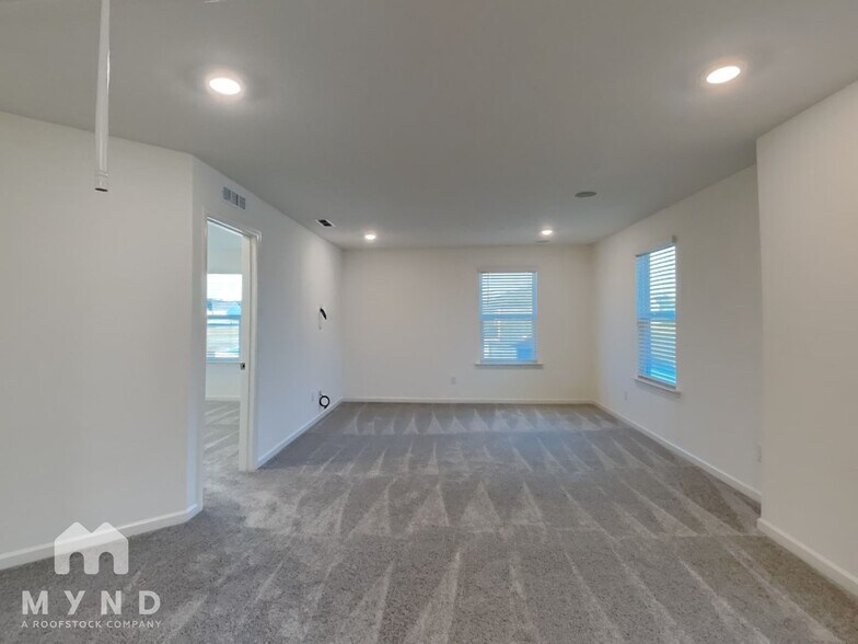 Building Photo - 50 Artemas Ward Dr