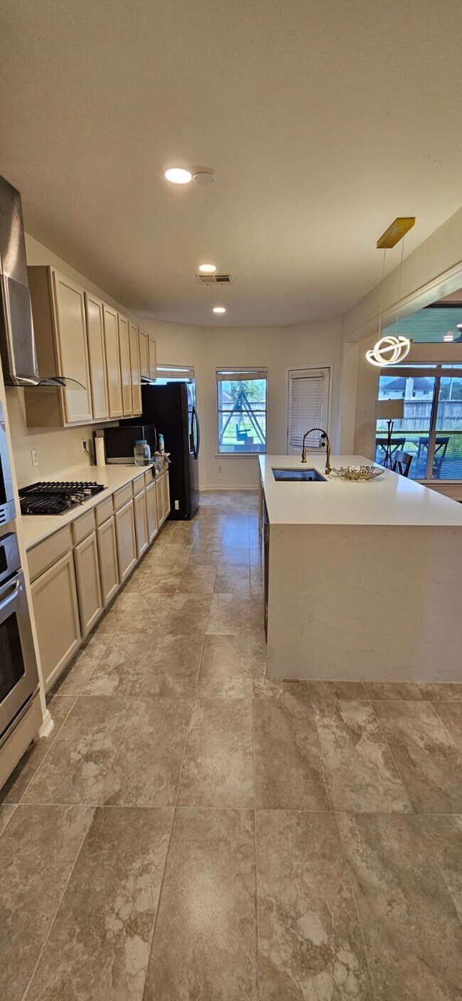 Building Photo - 22303 Naple Hollow Ln