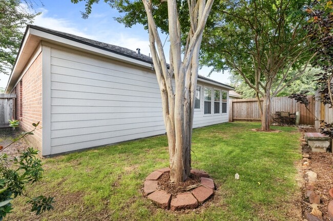 Building Photo - 2306 Urban Forest Ct