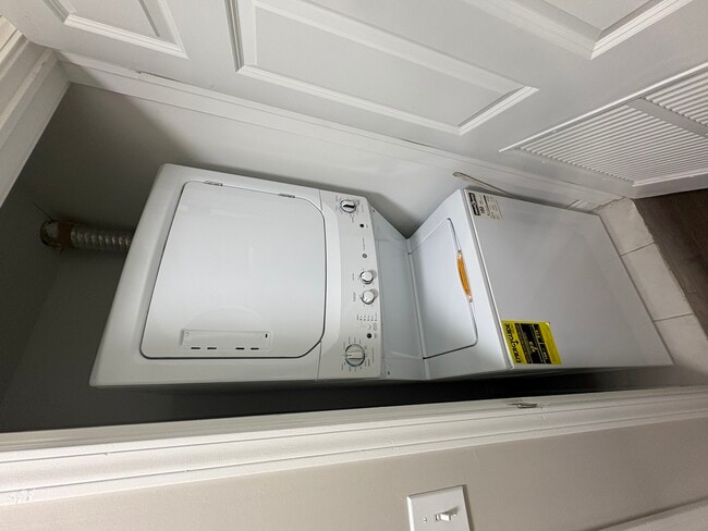 Building Photo - 4143 S Wabash Ave