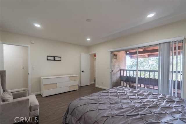 Building Photo - 7757 Vía Rosa Maria