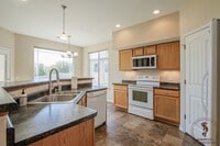 Building Photo - 672 Muirfield Drive