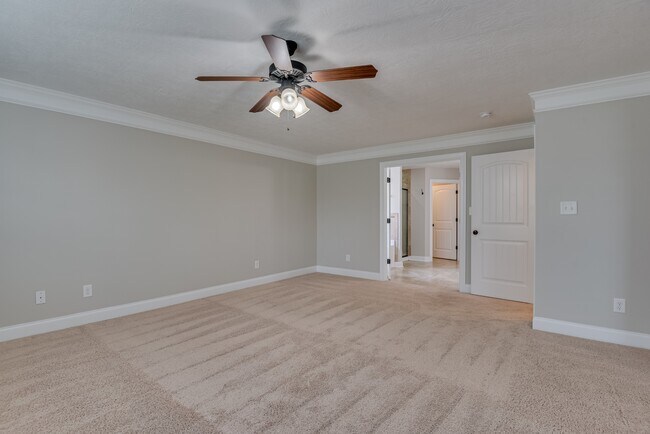 Building Photo - 756 Herrington Dr