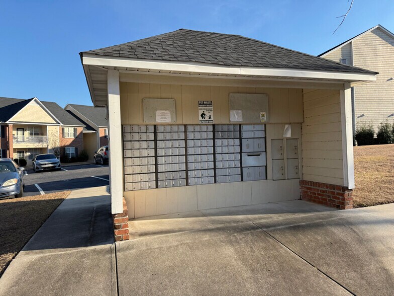 Building Photo - 3110 Daylilly Dr