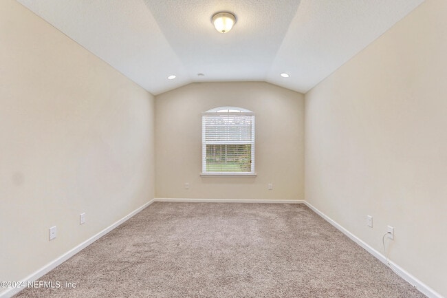 Building Photo - 95 Nelson Ln