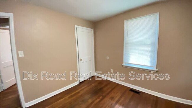 Building Photo - 4008 Jewell Ave
