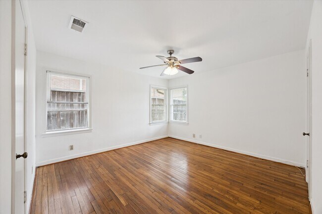 Building Photo - 4517 Park Ct