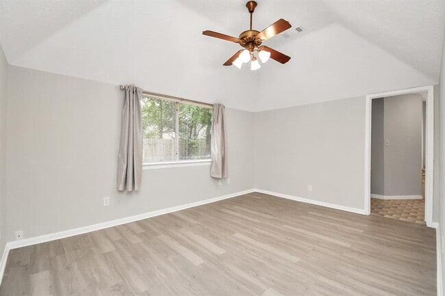 Building Photo - 14810 Cypress Ridge Dr