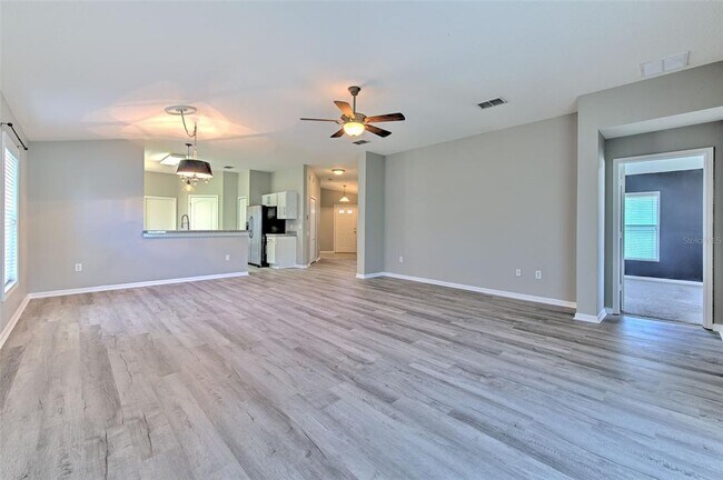 Building Photo - 5046 Gato Del Sol Cir