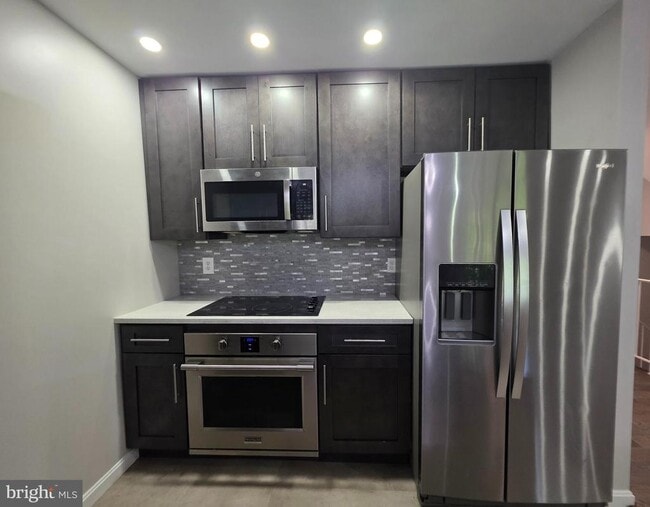 Building Photo - 10414 Parthenon Ct