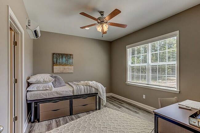 Building Photo - Shared Housing Experience in Memphis -> @t...