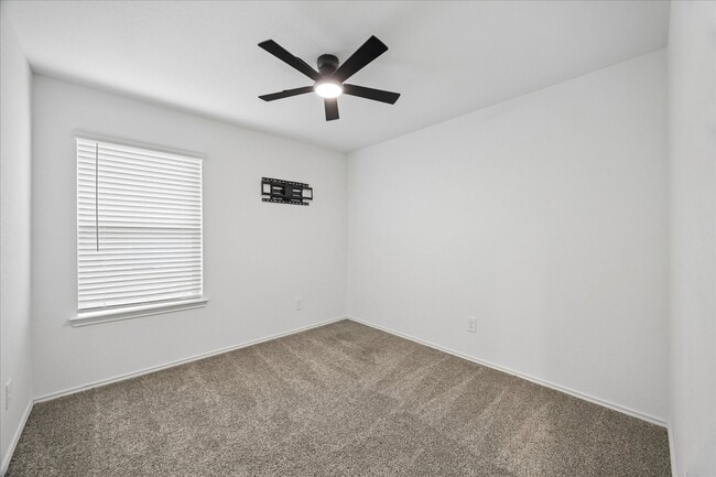 Building Photo - 16691 Lonely Pines Dr