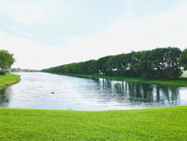 Building Photo - 4908 SW 141st Ave