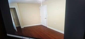 Building Photo - 1347-200 Headlee Ave