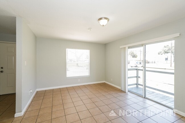 Building Photo - Newly Renovated Single Family Home | 4 BR/2BA | Partially fenced  front yard