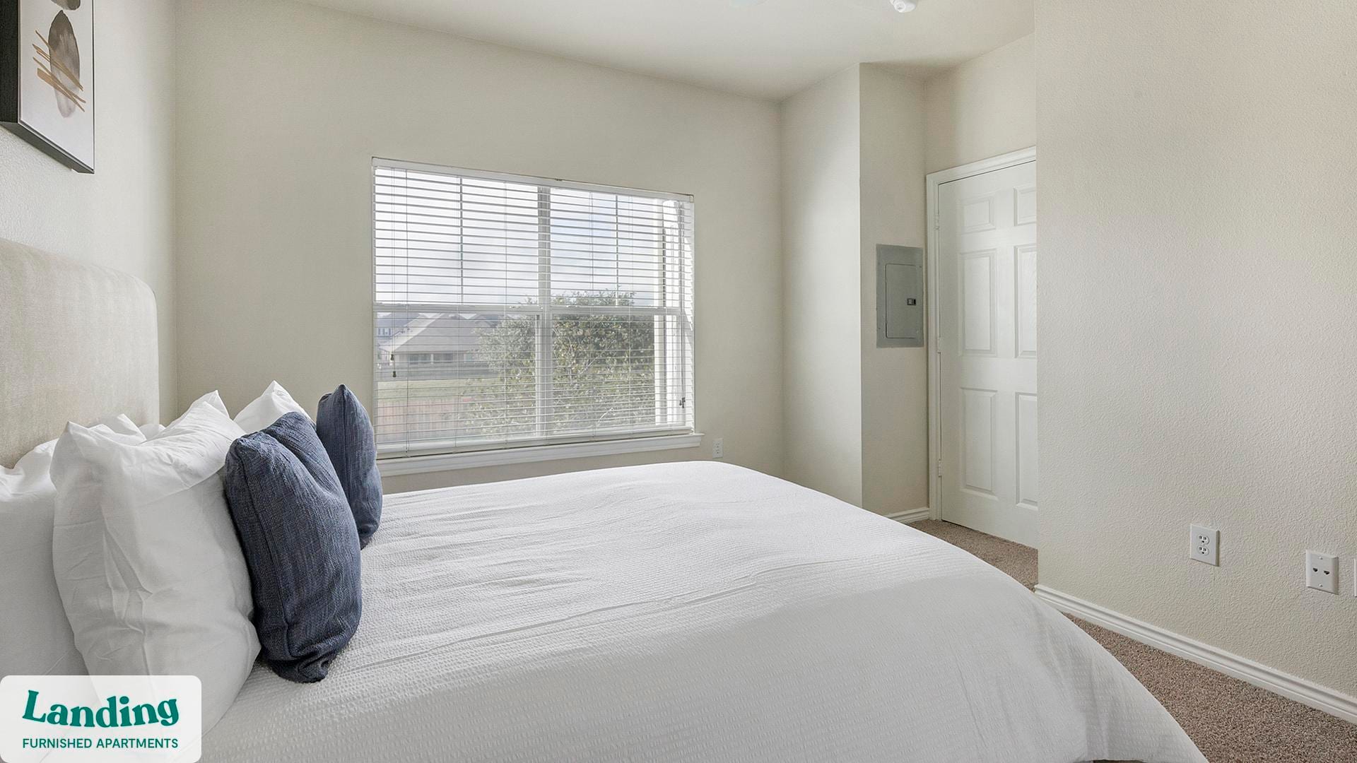 Building Photo - 22155 Wildwood Park Rd