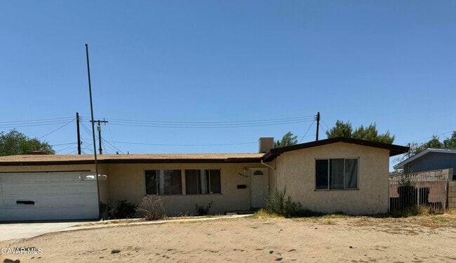 Primary Photo - 38519 21st St E