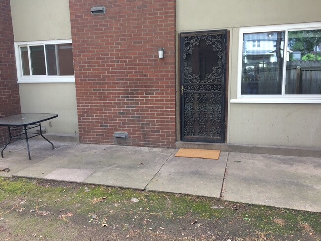 Rear patio - fenced in area along Beaver Ave - 712 W Beaver Ave