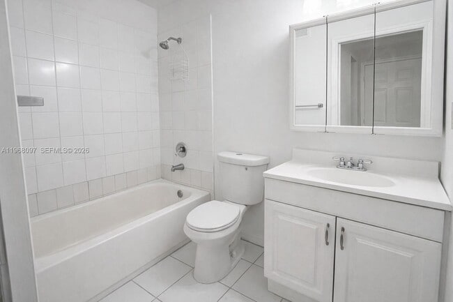 Building Photo - 971 Lake Terry Dr